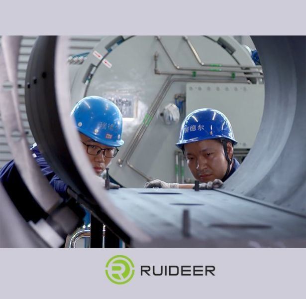 최대 1500kg 적재 가능한 1550°C 최고 작동 온도의 고온 진공 소결로